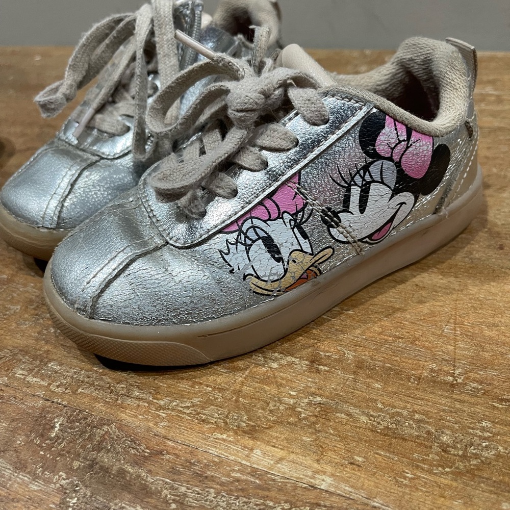 Disney Silver Sneakers with Minnie & Daisy Design ZARA 9T